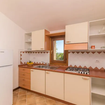Acacia 4 - Vista Village By Interhome *